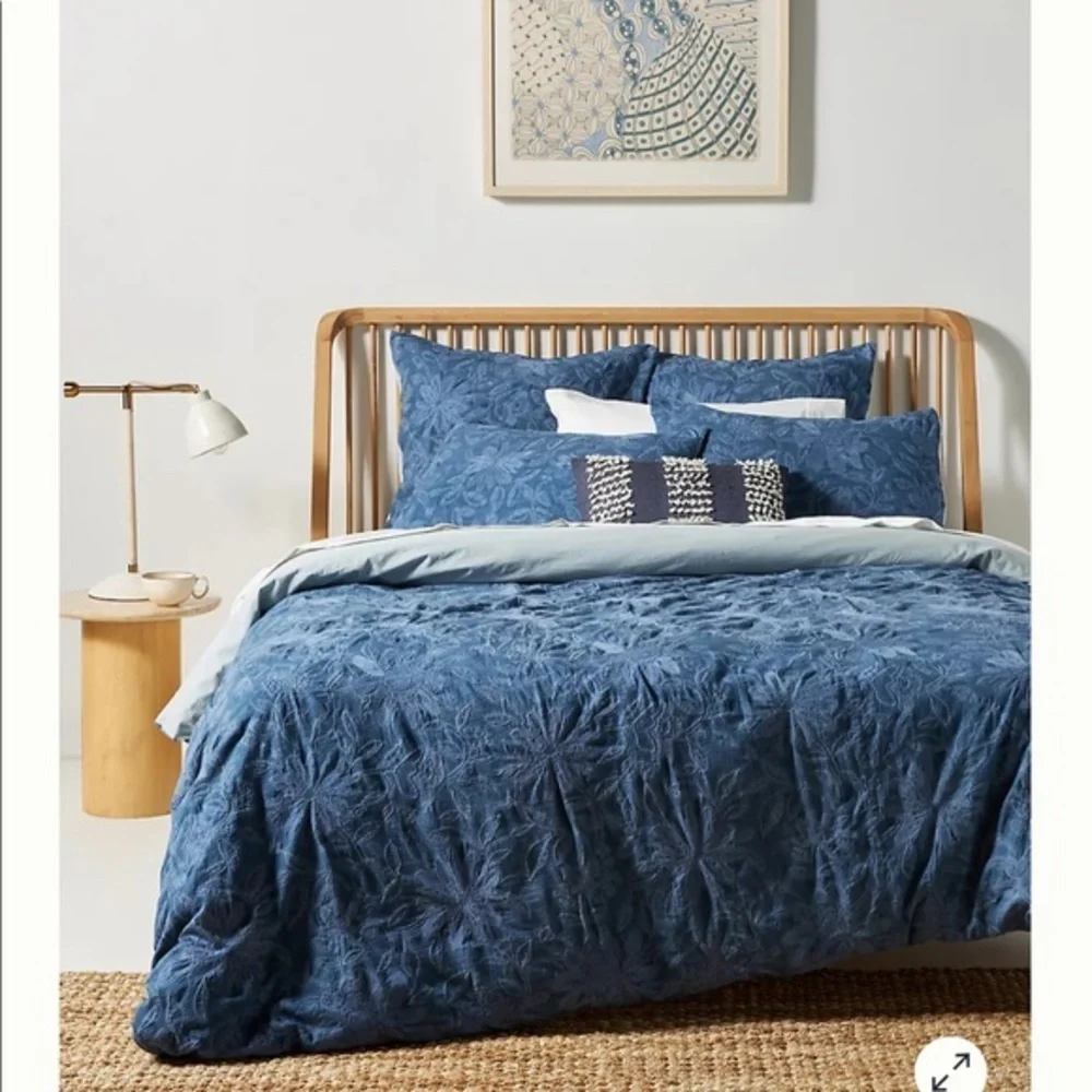 😁Anthropologie-Woven Batia Queen Duvet Cover